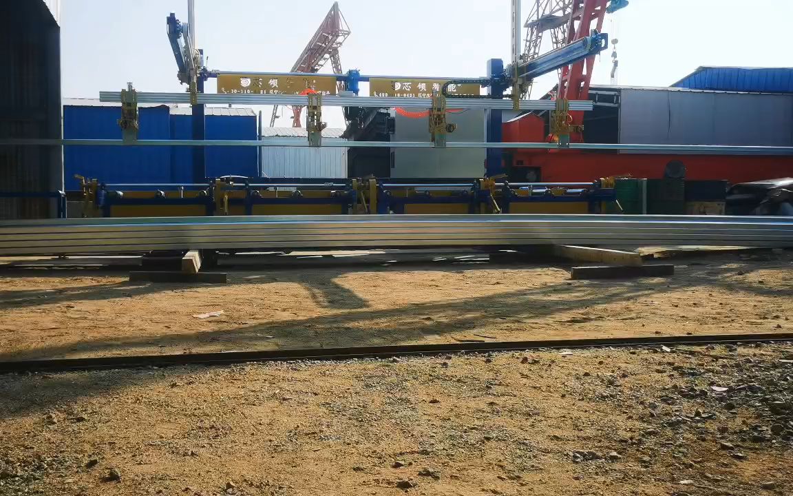 芯碩智能 遼寧鑫碩自動化機械CZ型鋼碼垛機，驅動型鋼加工新未來